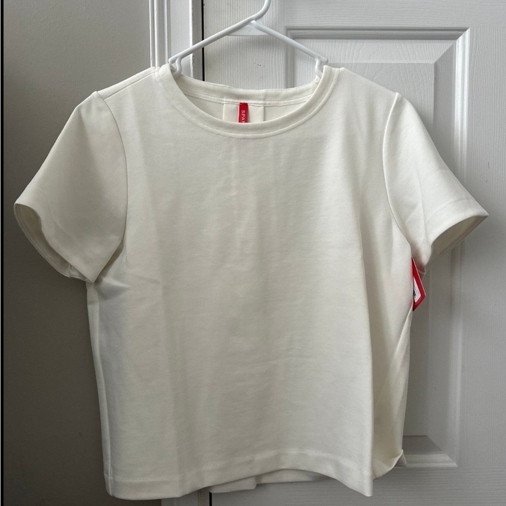 SPANX pointed crew neck vented back tee